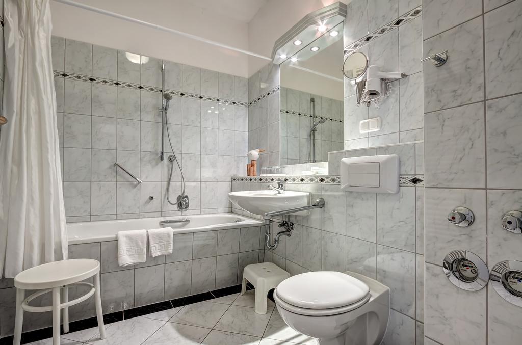 Haus Seeblick Hotel Garni & Ferienwohnungen Zinnowitz Εξωτερικό φωτογραφία
